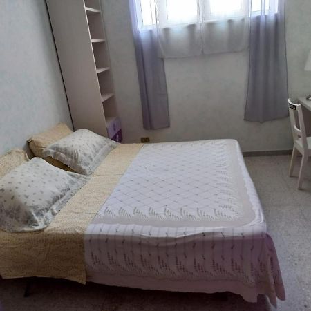 Serena Mentana Bagian luar foto