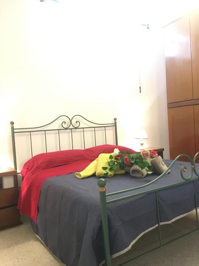 Serena Mentana Bagian luar foto